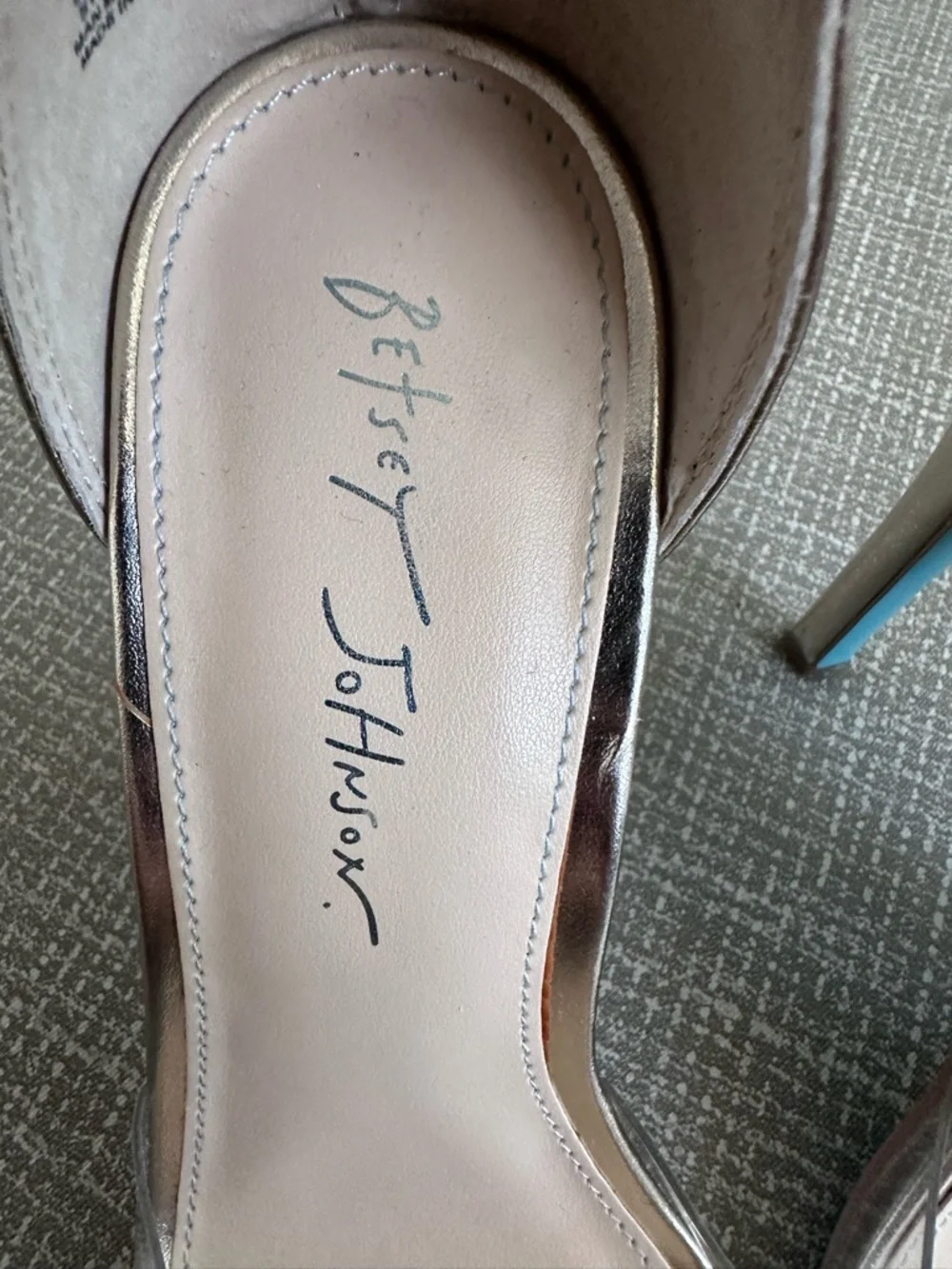Betsey Johnson‎ Pearl Clear Pointed Toe Heels Size 9 Silver Bridal Pumps